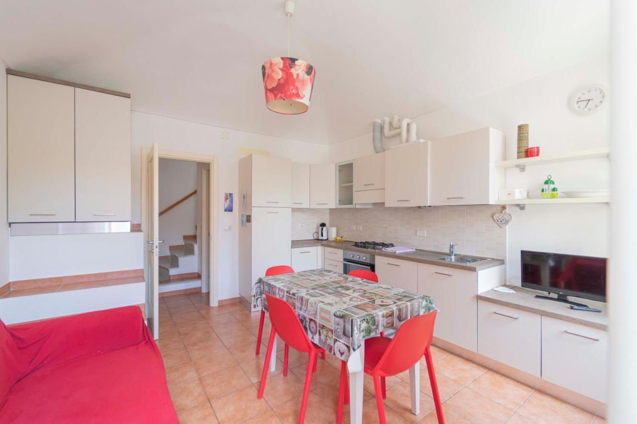 096 - Casa Al Borgo Cavi Di Lavagna, 150 Metri Dal Mare Lägenhet Exteriör bild